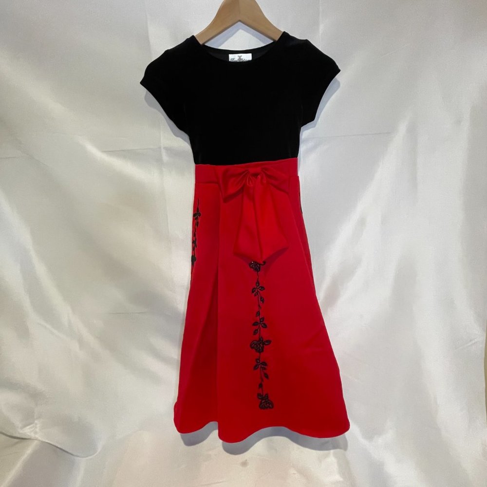 Beautiful Rare Editions Red and Black Special Occasion Dress Size 12 EUC